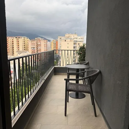 Hotel South 4*