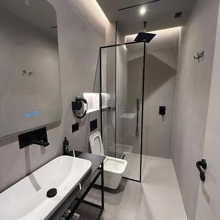 Hotel South 4*