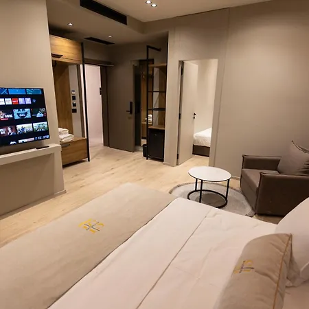 Hotel South 4*