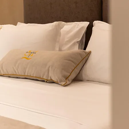 Hotel South