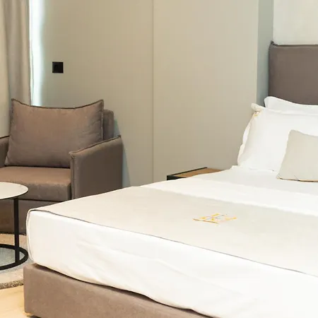 Hotel South