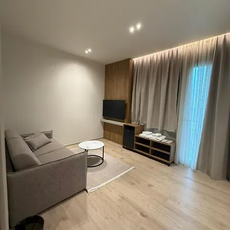 Hotel South 4*