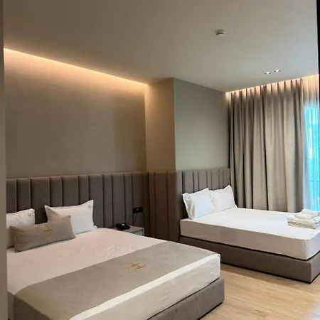 Hotel South 4*