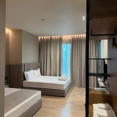 Hotel South 4*