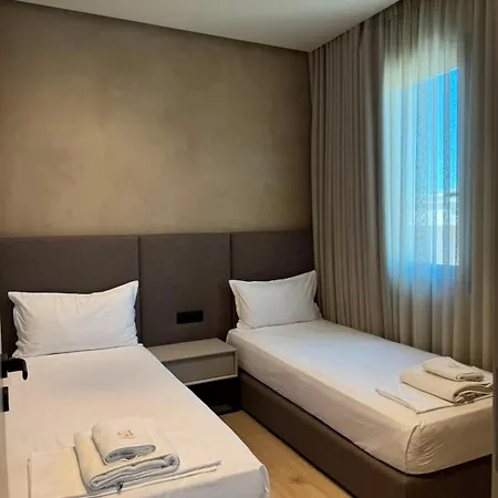 Hotel South