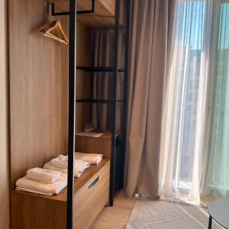 Hotel South 4*